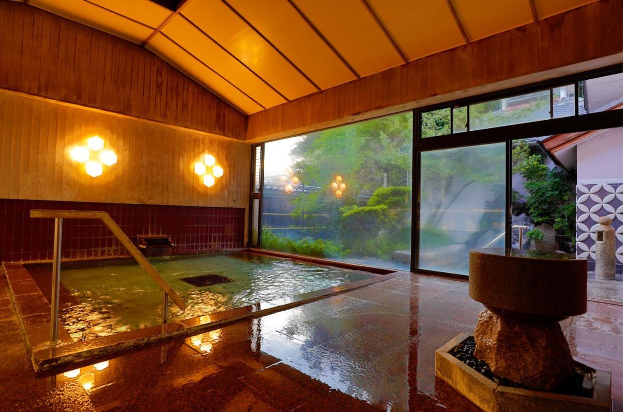 Sakahijiri Gyokushoen 4* Izu (Shizuoka)