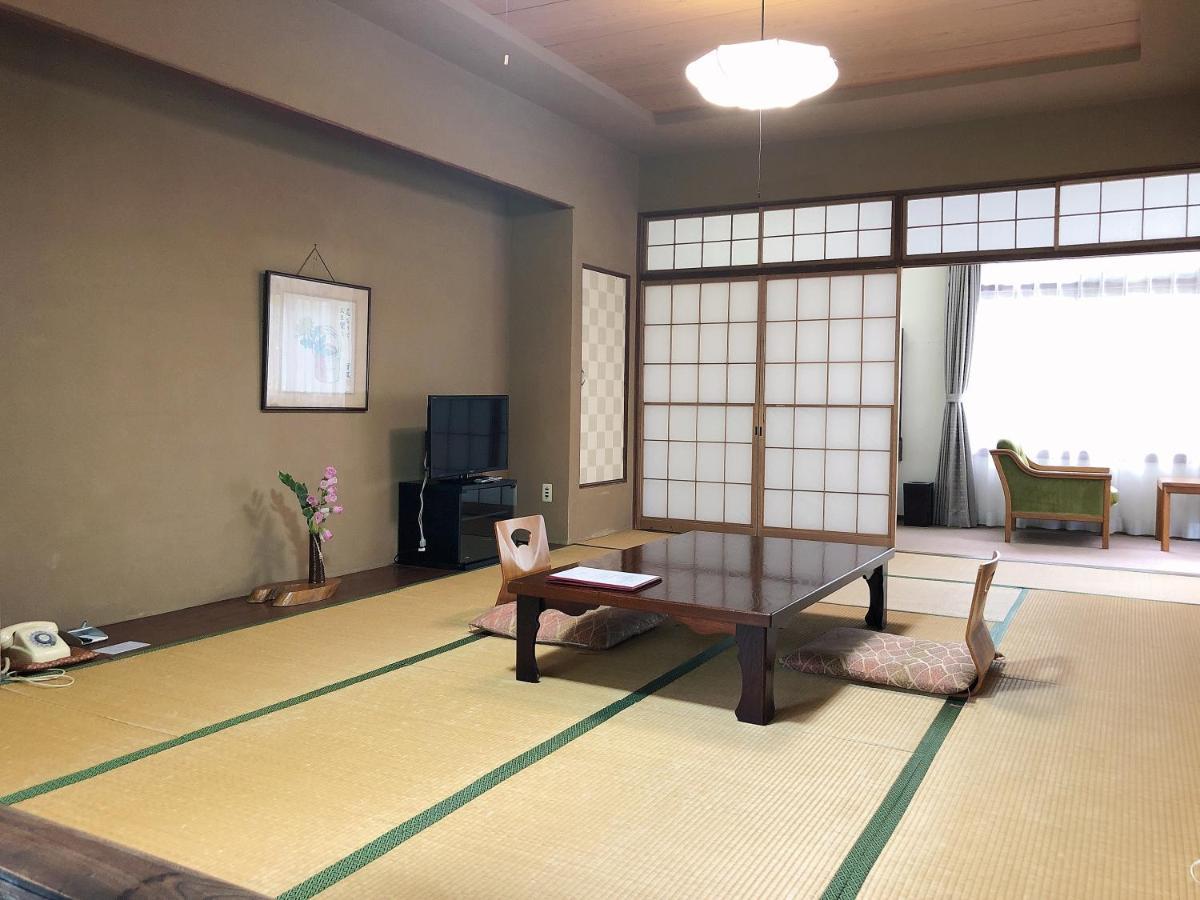 坂聖　玉樟園 旅館 4*